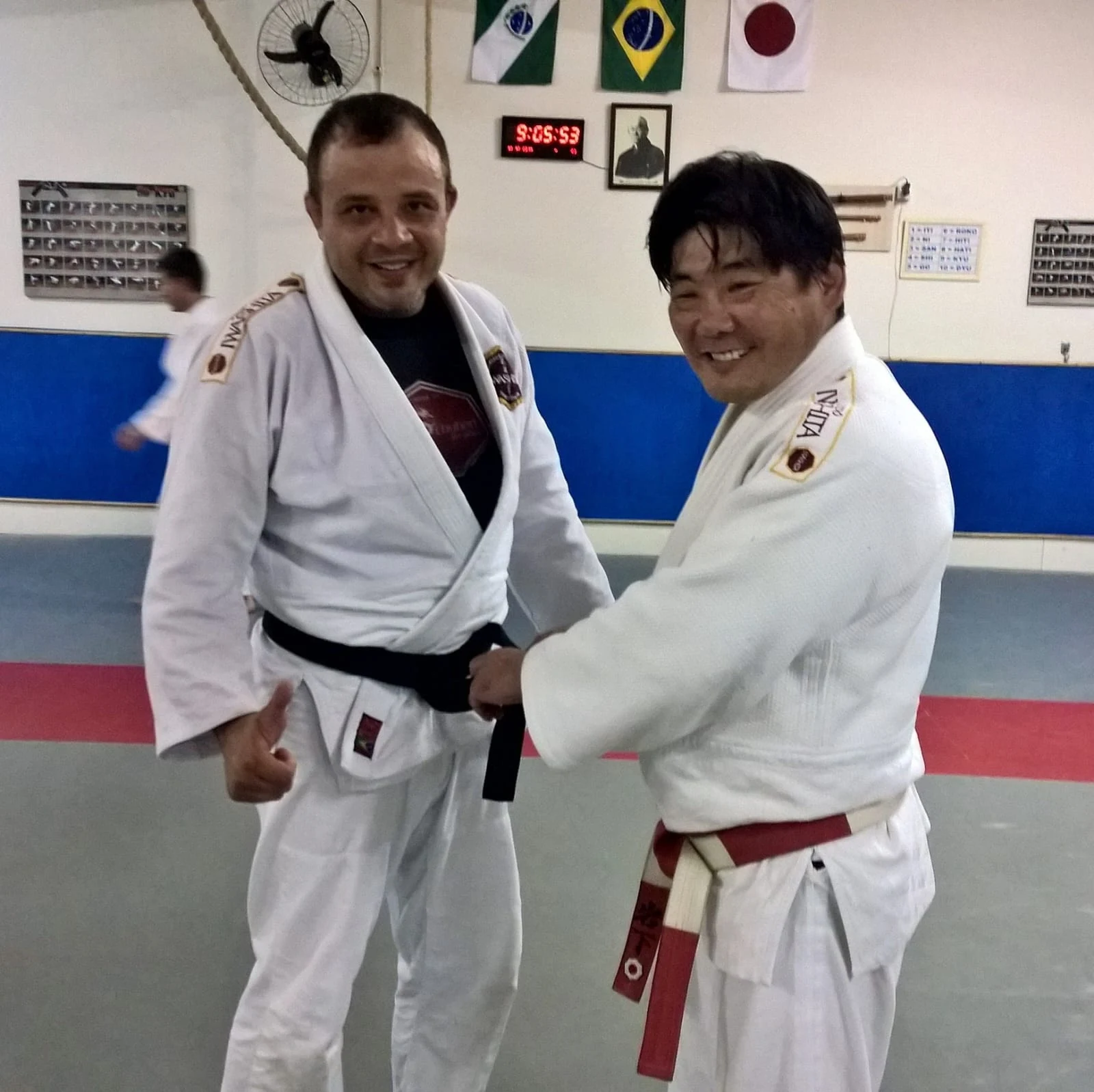 Encontro e intercâmbio com professor no Japão